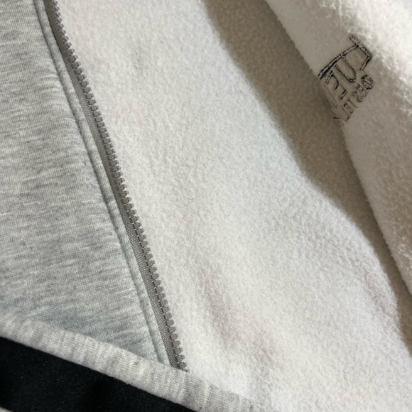 Yesstyle: Iduna - Contrast Trim Zip Hoodie - Picture 3 of 7